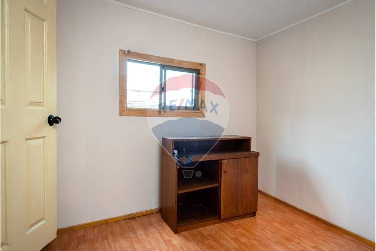 Excelente y espaciosa casa de 9d-3b remodelada