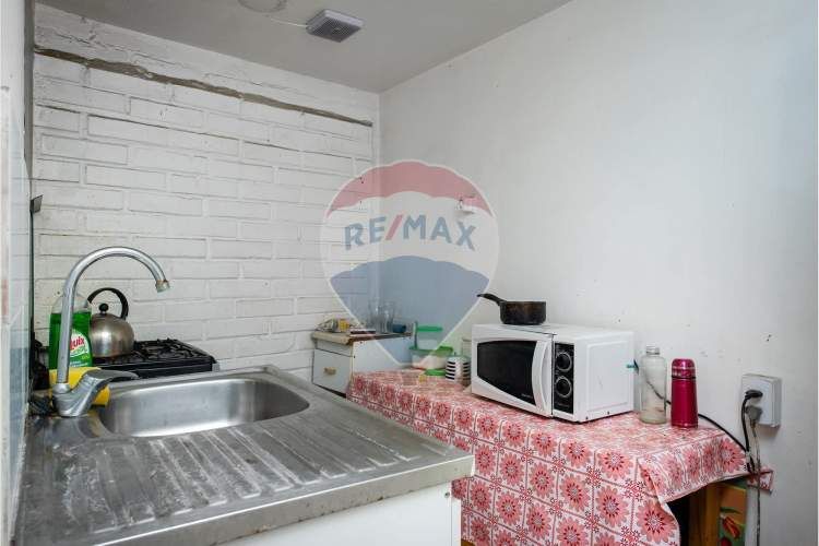 Excelente y espaciosa casa de 9d-3b remodelada