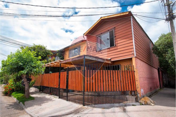 Excelente y espaciosa casa de 9d-3b remodelada