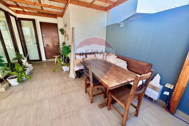 Venta duplex con vista panorámica.