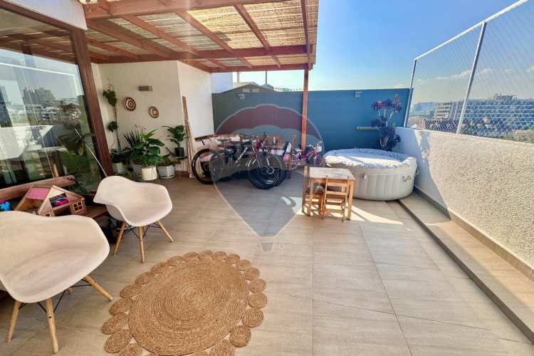 Venta duplex con vista panorámica.