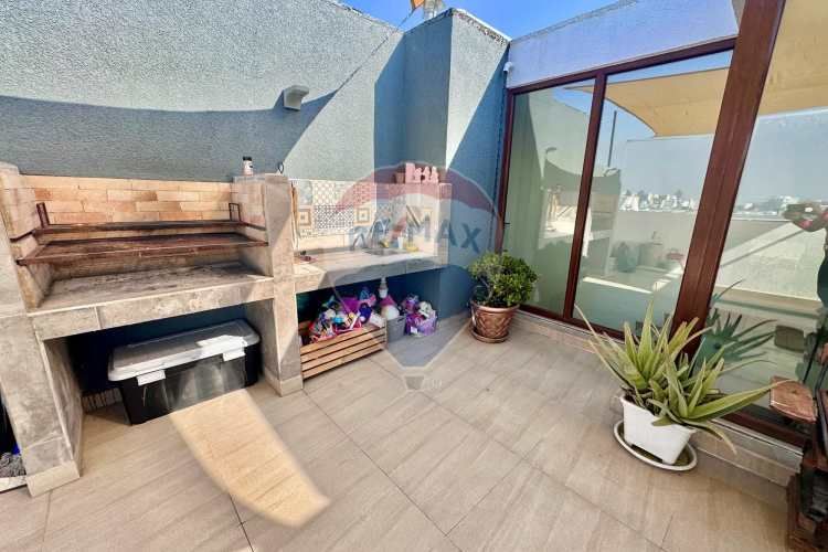 Venta duplex con vista panorámica.