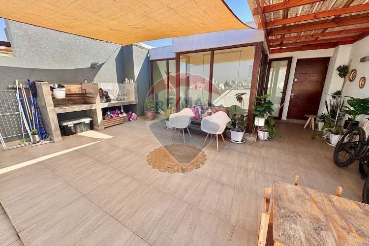 Venta duplex con vista panorámica.