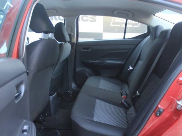 Nissan Versa 1.6 Sense  Mt 2023