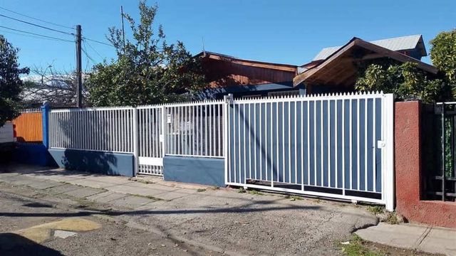 Casa En Venta De 4 Dormitorios En Puente Alto, Lo Bascuñan