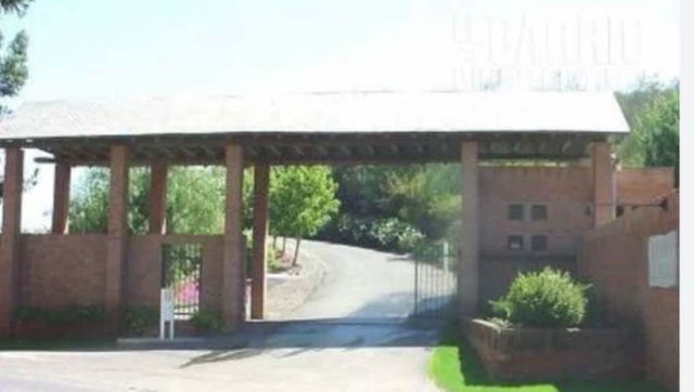 EXCLUSIVA PARCELA CHICUREO, CONDOMINIO CERRO LA PA