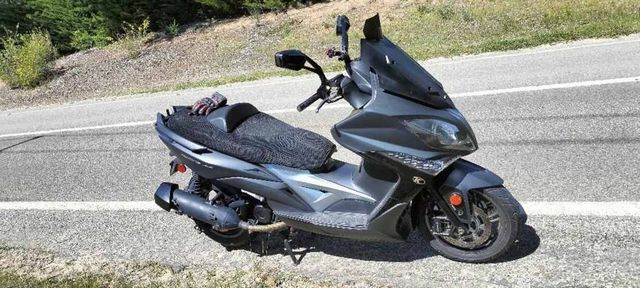 Megascooter Kymco Xciting 400i 2018