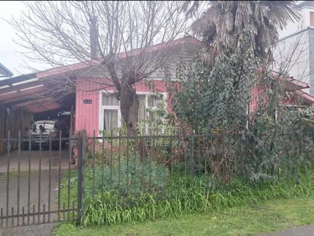 Casa de Madera 2D1B en Barrio Residencial Comercial