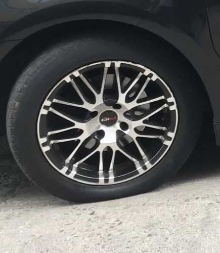 4 llantas 205/55/R16 + rueda repuesto. Precio conversable