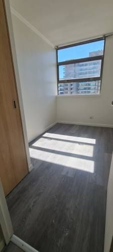 Coipue - Macul Amplio y renovado  departamento 2 dormitorios con estacionamiento y bodega