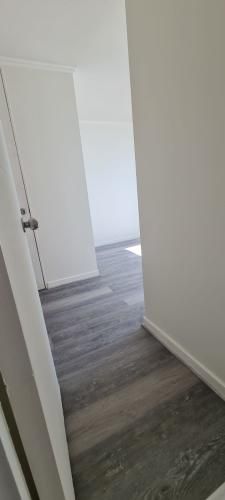 Coipue - Macul Amplio y renovado  departamento 2 dormitorios con estacionamiento y bodega