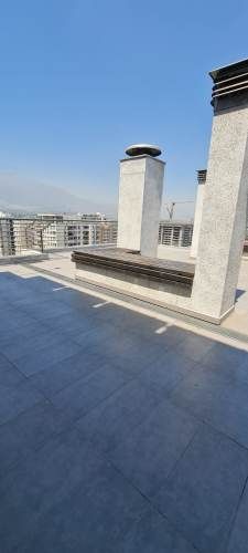 Coipue - Macul Amplio y renovado  departamento 2 dormitorios con estacionamiento y bodega