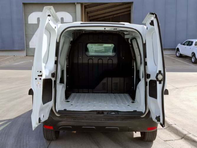 RENAULT EXPRESS 2023