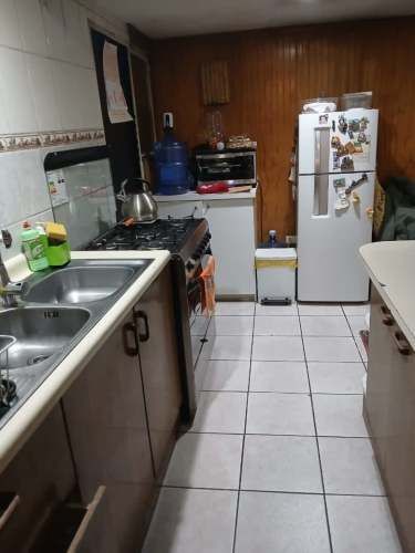 Amplia y solida casa en venta en La Florida
