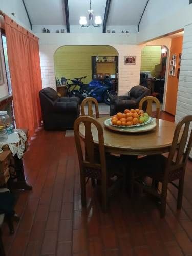 Amplia y solida casa en venta en La Florida