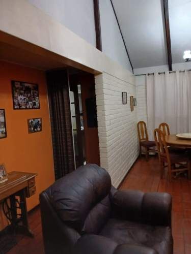 Amplia y solida casa en venta en La Florida