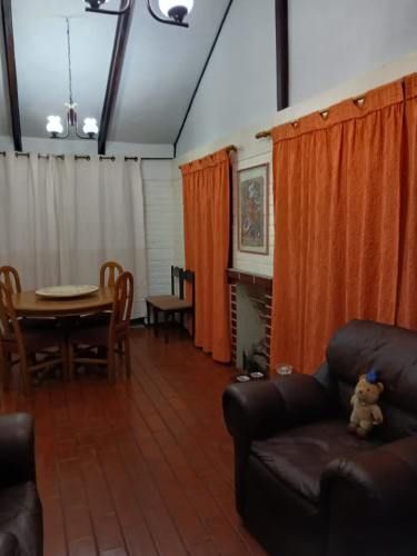 Amplia y solida casa en venta en La Florida