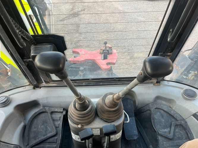 Retroexcavadora Bobcat B730LA - 2017