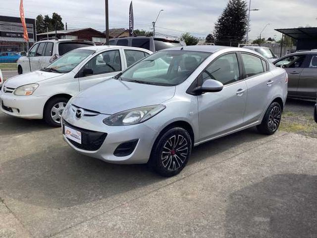 MAZDA 2 SEDAN 1,5 AC AÑO 2011