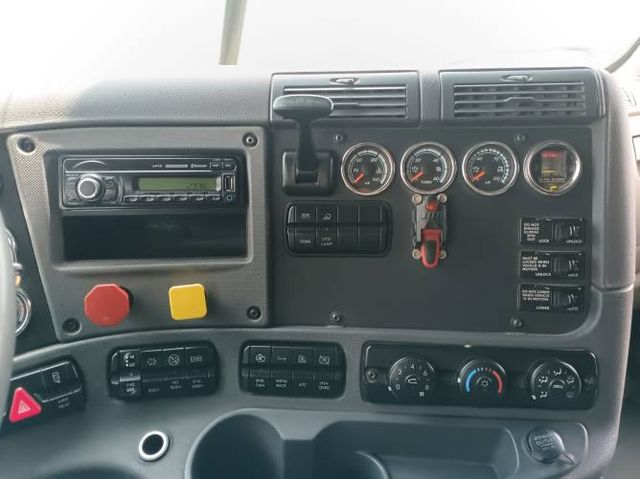 Camión Tracto Freightliner Cascadia 125