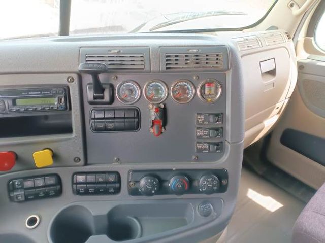 Camión Tracto Freightliner Cascadia 125