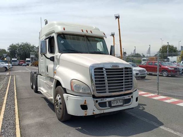 Camión Tracto Freightliner Cascadia 125
