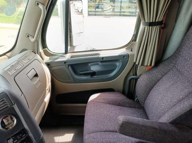 Camión Tracto Freightliner Cascadia 125