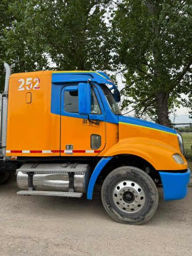 Tractocamion Freightliner CL112 - 2009