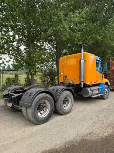 Tractocamion Freightliner CL112 - 2009