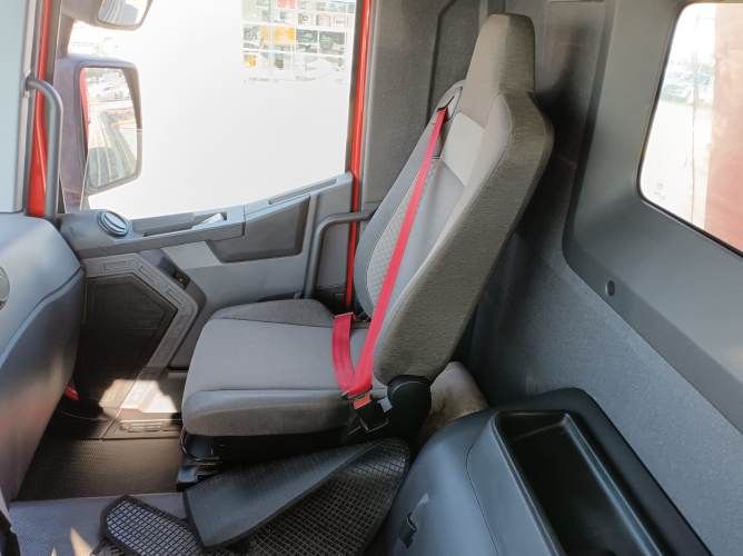 Tolva Renault K-480  año 2023