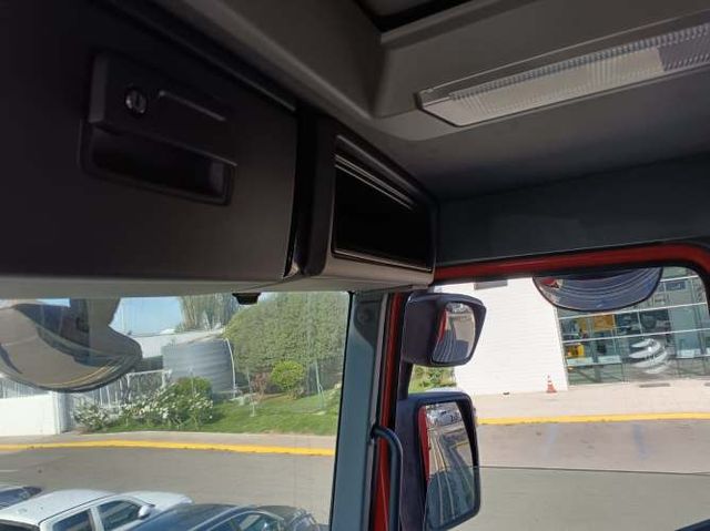 Tolva Renault K-480  año 2023