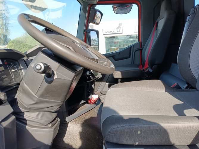 Tolva Renault K-480  año 2023