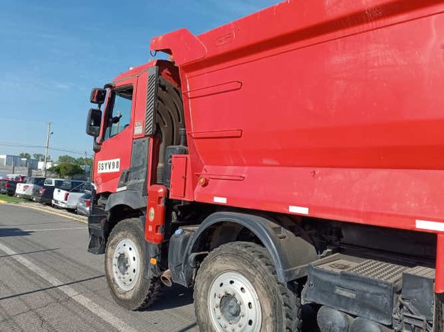 Tolva Renault K-480  año 2023