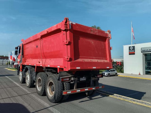 Tolva Renault K-480  año 2023