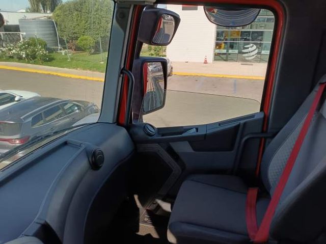 Tolva Renault K-480  año 2023