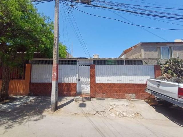 Se vende casa en población Bonilla