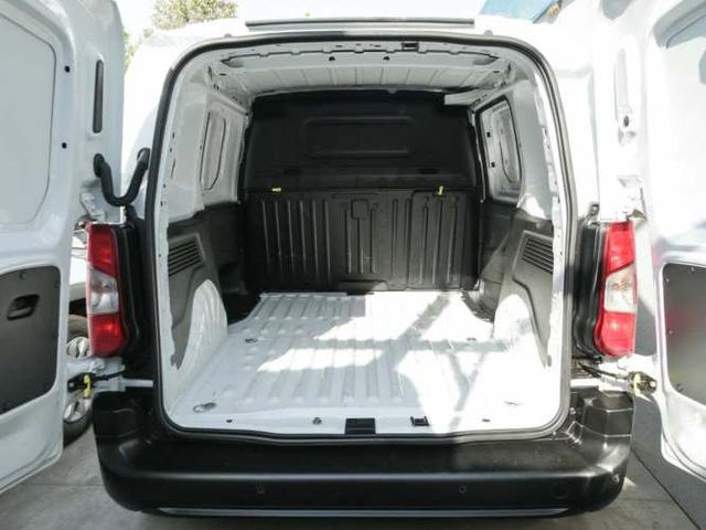 Opel Combo 2024 Combo Diesel 100hp Mt