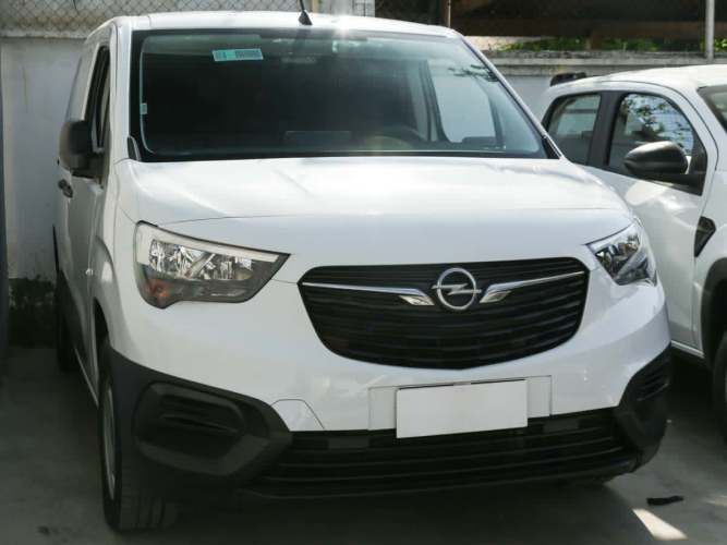 Opel Combo 2024 Combo Diesel 100hp Mt