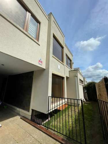 CASA MONTES SABINOS, CUMBRES DEL SUR