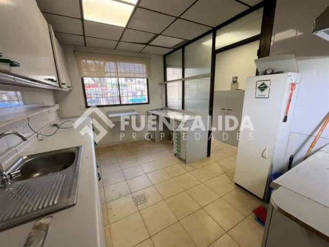 LOCAL COMERCIAL 4 Poniente