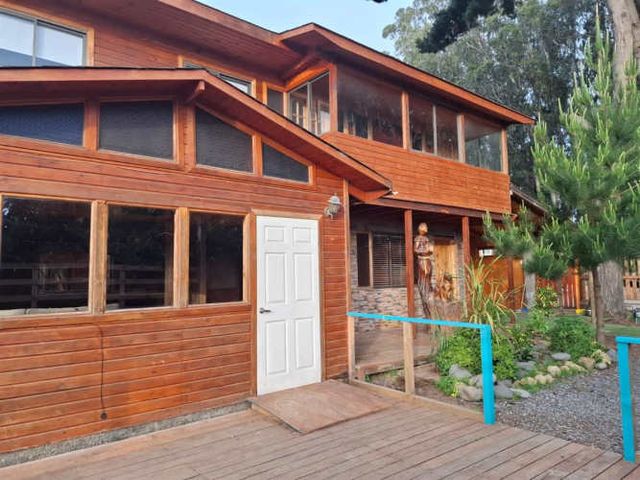 LOCAL COMERCIAL Isla Negra, Av central