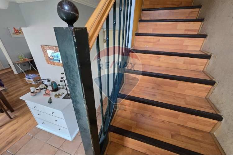 Venta casa 2 pisos en pasaje cerrado