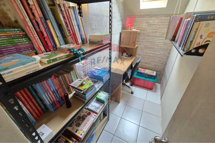 Venta casa 2 pisos en pasaje cerrado