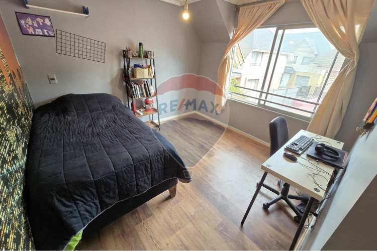 Venta casa 2 pisos en pasaje cerrado