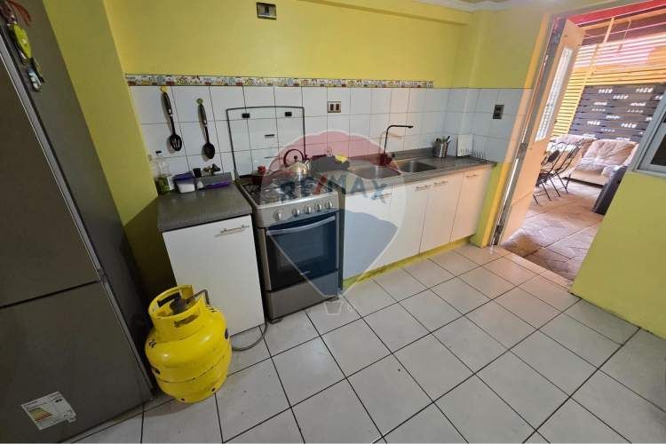 Venta casa 2 pisos en pasaje cerrado