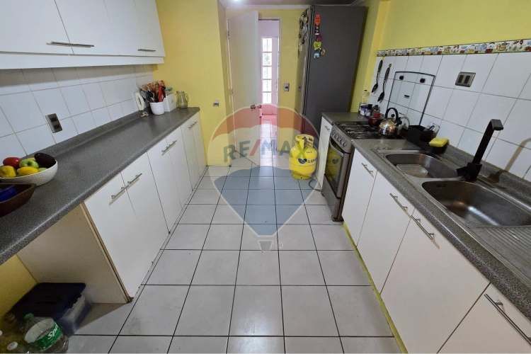 Venta casa 2 pisos en pasaje cerrado