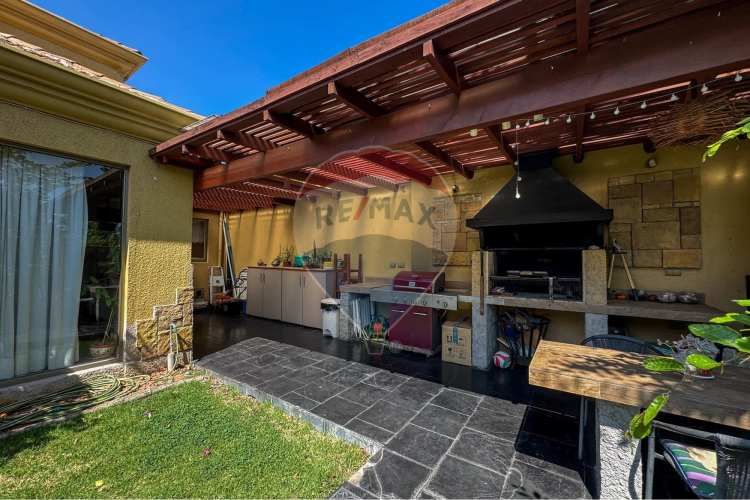 Venta casa en chicureo