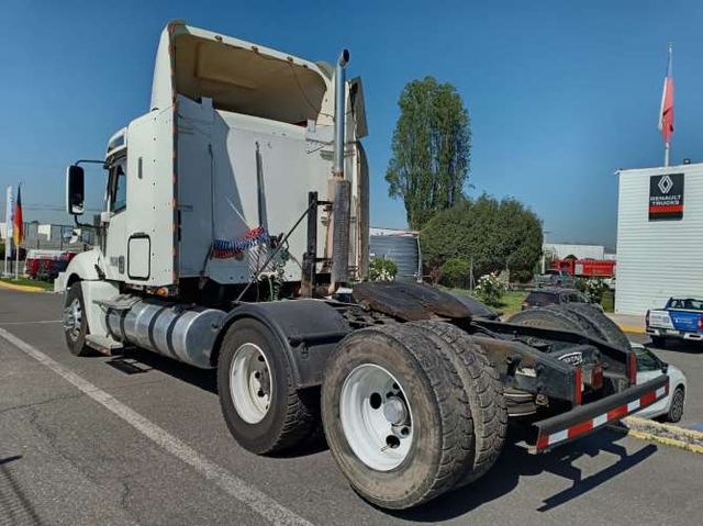 Freightliner CL120