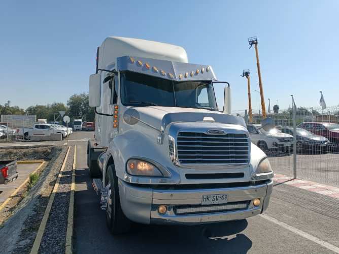 Freightliner CL120