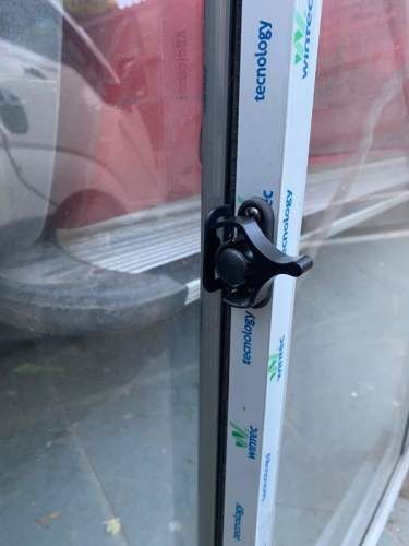 Ventana aluminio de corredera 1.20x1.20